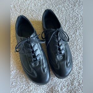 Ecco Women’s Black Leather Lace-Up Shoes